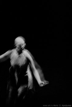 Фото Ольги Арефьевой. Моноспектакль Татьяны Хабаровой "Отражение", сентябрь 2006