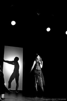 Фотографии с концерта «Кабаре-Ковчега» 11 октября 2013 в Музее-театре «Булгаковский Дом» (Москва). Фото Екатерины Богдановой.